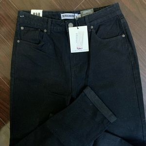 Black high waisted boyfriend jeans